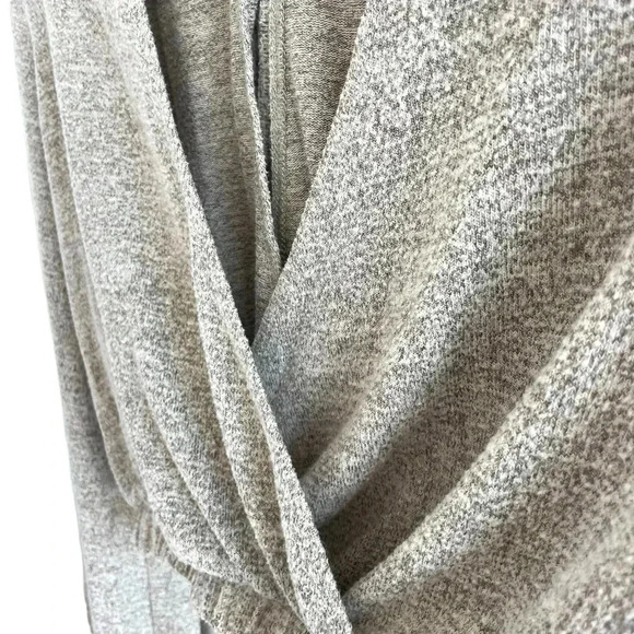 Crop Long Sleeve Wrap Top M Fika the Brand - Picture 3 of 6